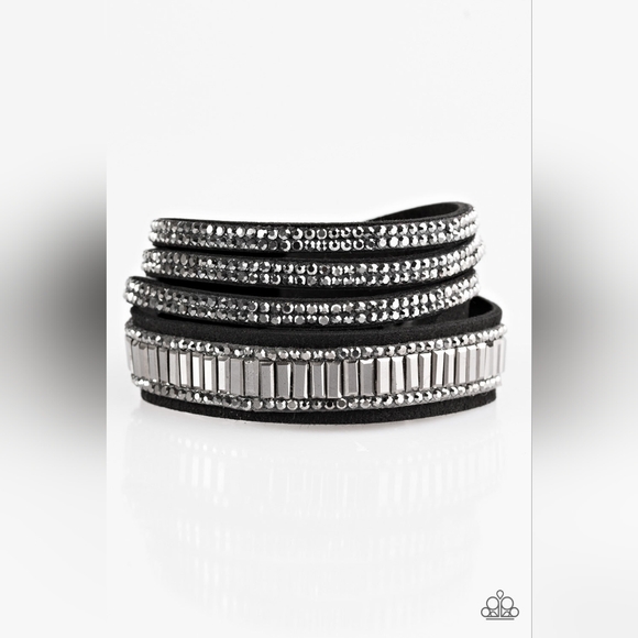 Just In Showtime Bracelet - Picture 2 of 2